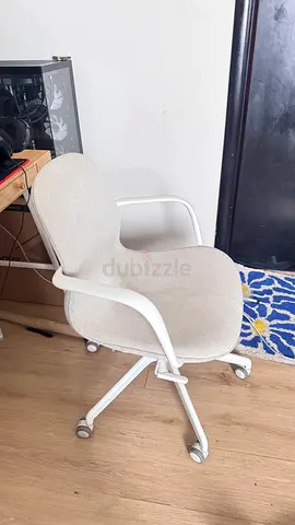 Sleek Ergonomic Adjustable Office Chair - Perfect for Home or Office!