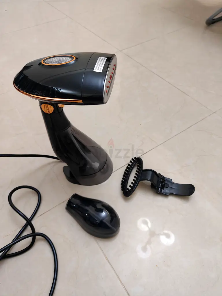 Efficient Handheld Garment Steamer63254499746562113