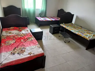 Executive BedSpace for Indian Male in Discovery Gardens Rent 1200/- monthly all in