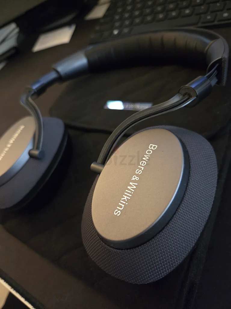 Bowers  Wilkins PX Headphones63261840772098112