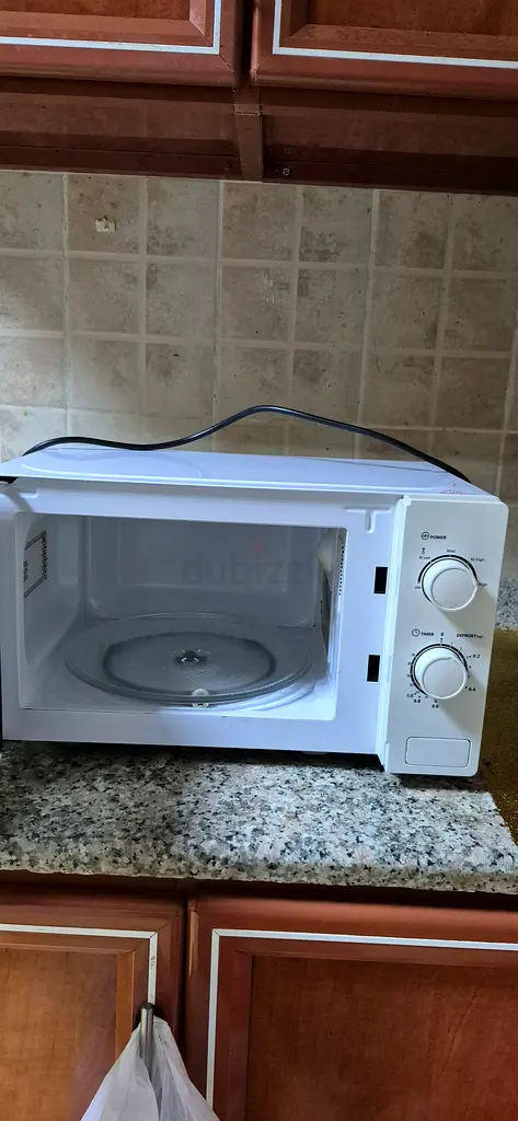 Microwave oven very good condition63247748739971112