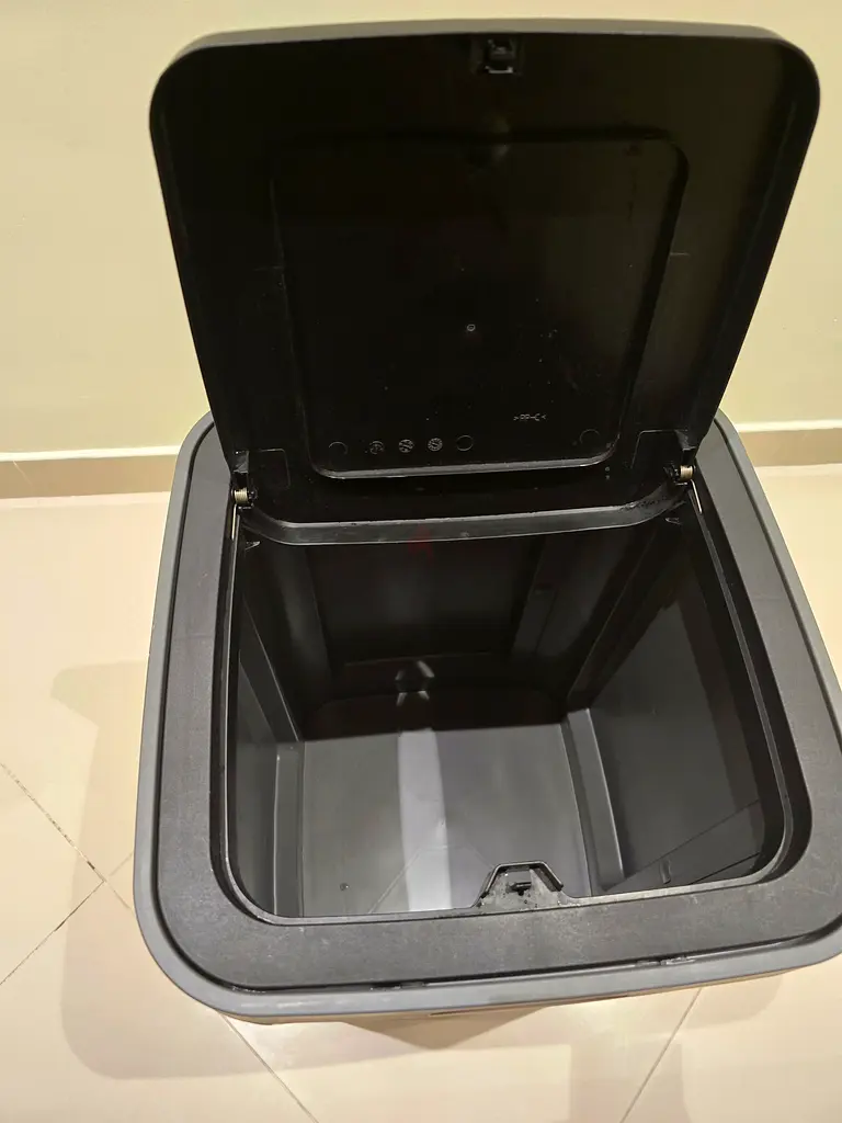 Large Ikea bin63215377526275112