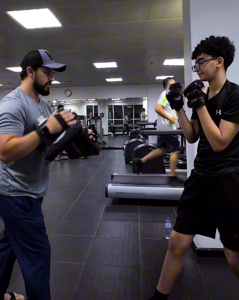 kick boxing personal trainer at your place63221352766339113