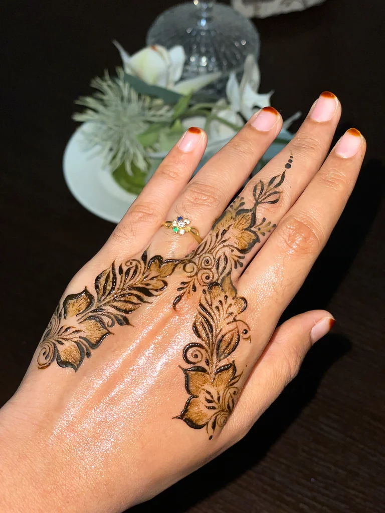 HENNA ARTIST63222349060737112