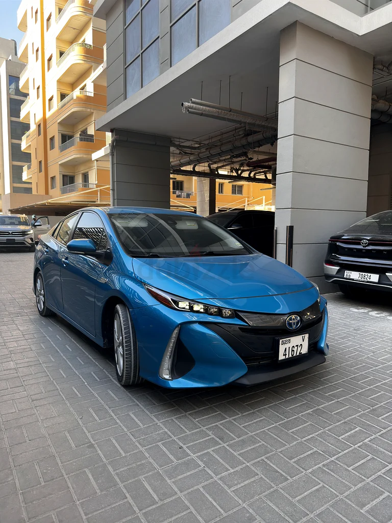 تويوتا بريوس برايم63137335887745112