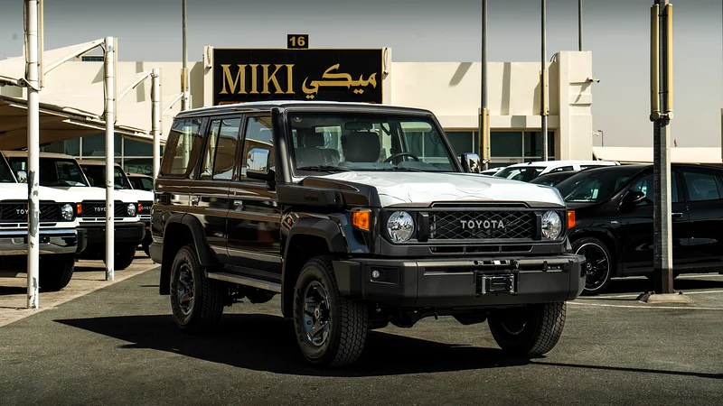LC 76 | Hard Top G | Mid Option | 4.0 L | V6 | Petrol | M/T (5 Doors) 202563165691828865112