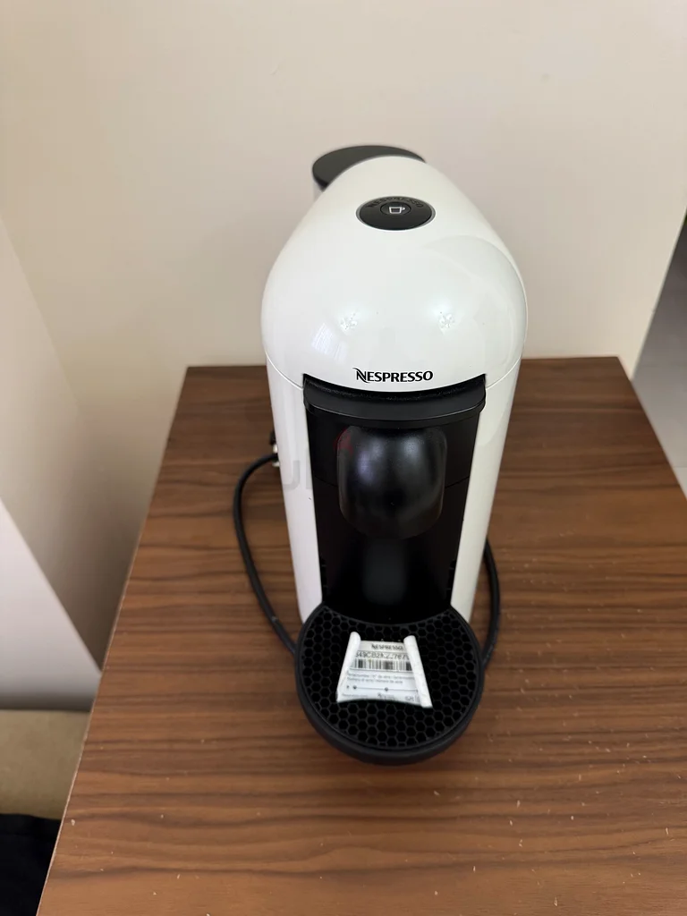 New Nespresso coffee machine, never used, in excellent condition, for sale, AED 1,00063252950765187112