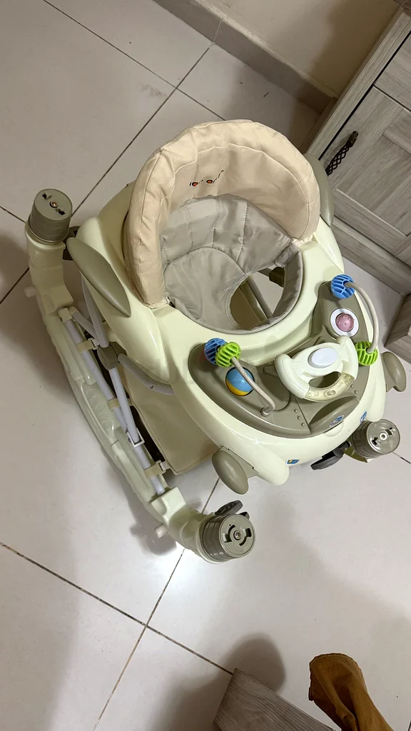BABY WALKER FOR SALE!63176639477250113