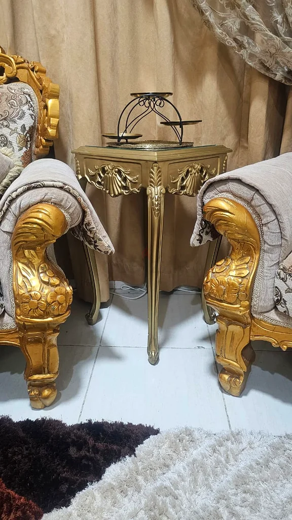 Elegant Mirrored Side Table - Perfect for Any Living Space63218315776515111