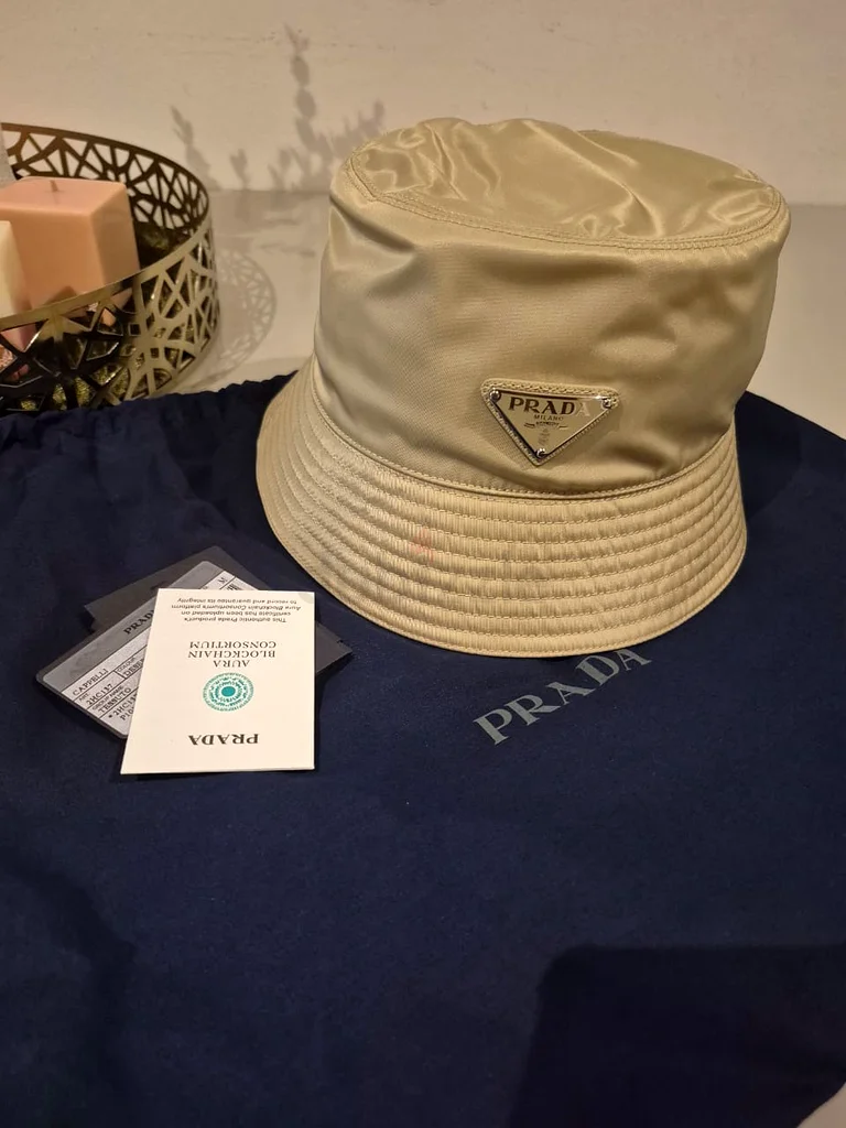 Prada bucket hat size Medium63240640020995110
