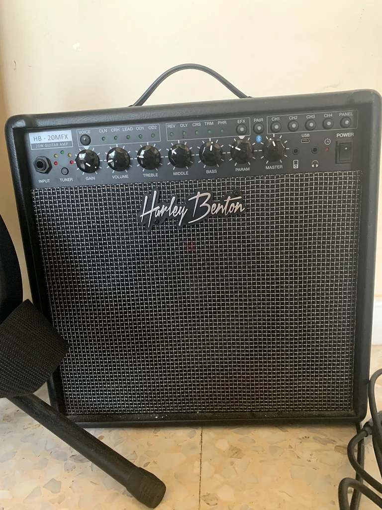 Harley Benton HWY-25BKS Progressive series  with amp, cable and accessories63205878209793114