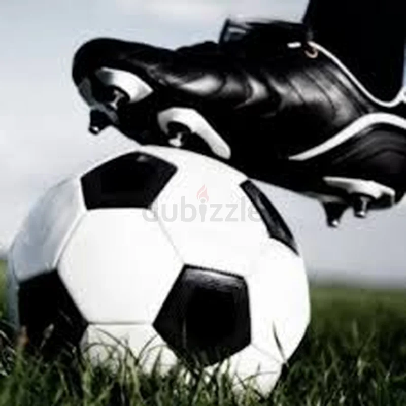 مدرب لياقة شخصي ومدرب كرة قدم62864712734722111