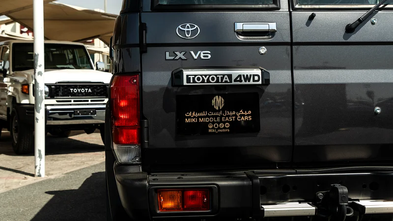 LC 76 | Hard Top G | Mid Option | 4.0 L | V6 | Petrol | M/T (5 Doors) 202563165691828865113