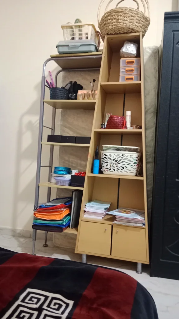 رف رفوف الكتب632193446252811129