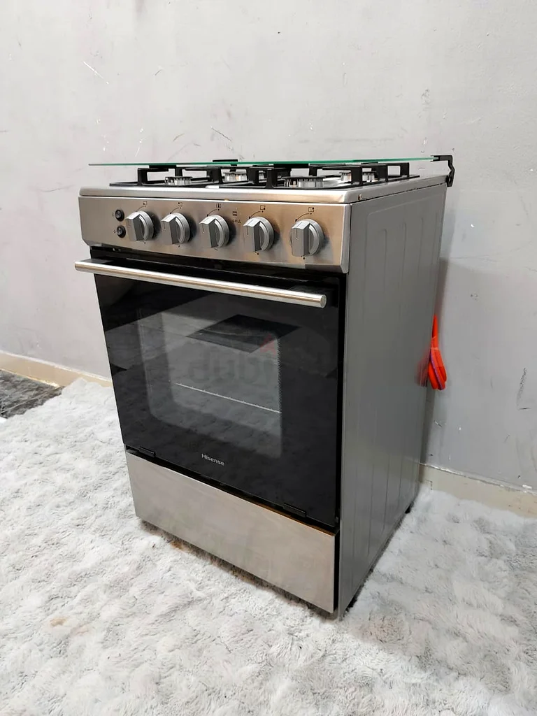 Modern Stainless Steel Oven with Gas Cooktop63168523921283111