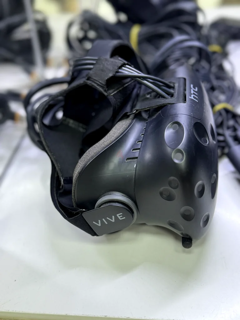 سماعة رأس htc vive63261271107331111