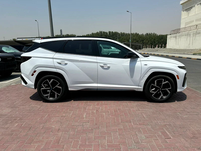Hyundai Tucson 2025 Clean Title brand new zero Kilometres . Comfortable and luxury Car.63172654473857111