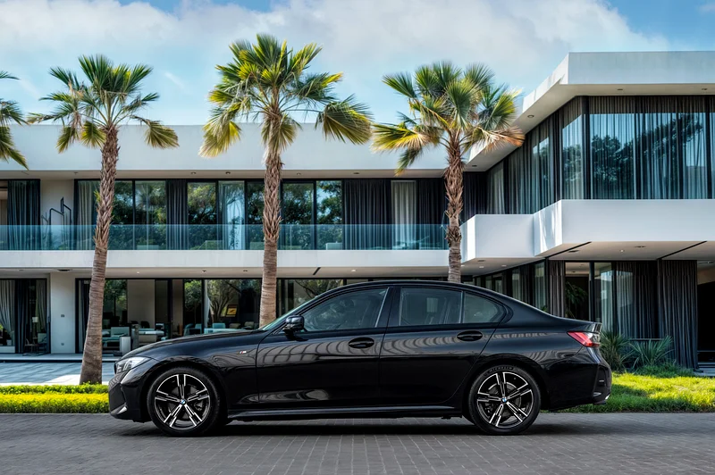 3,584 م | 320 | دفعة أولى 0% | BMW 320i مجموعة إم!63177939256833111