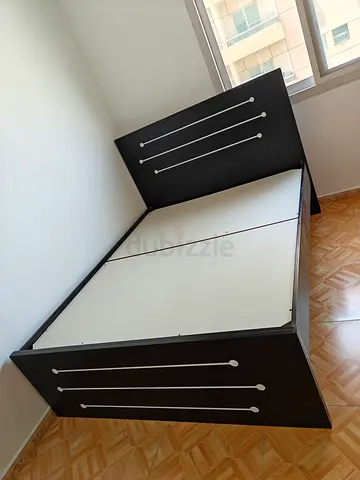 Queen Size Bed with Mattress Selling New