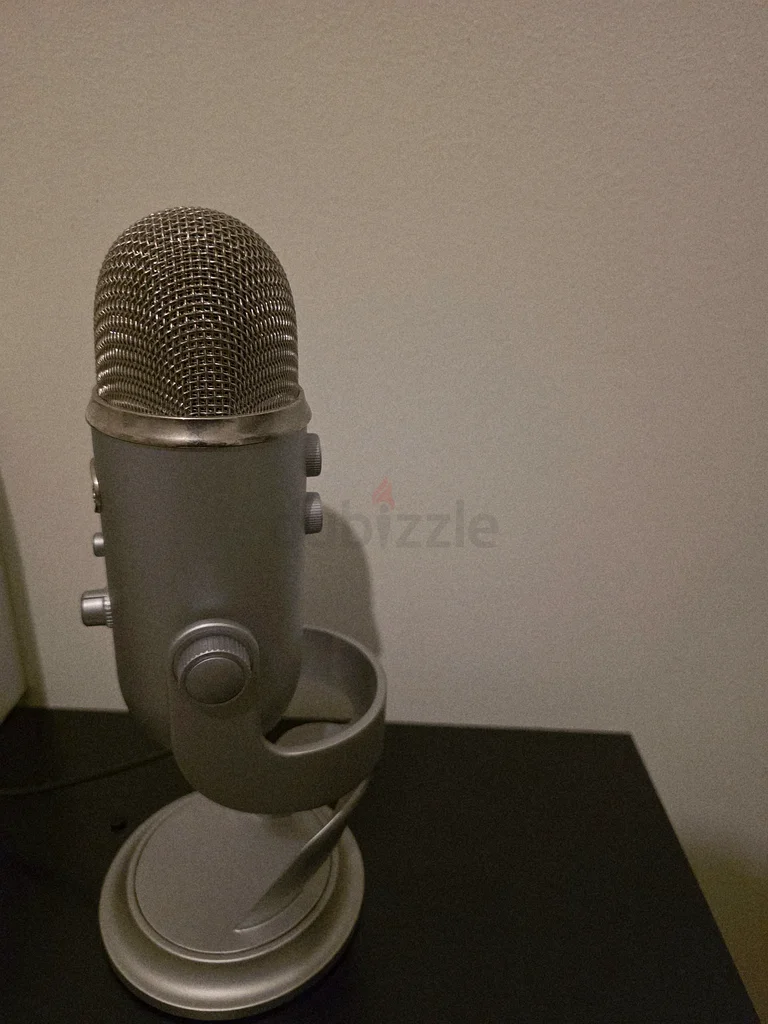 Blue Yeti Microphone63256064722050111
