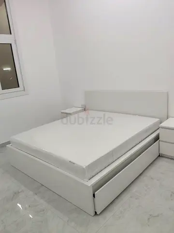 ‎IKEA Malam queen size bed 160/200cm bed with 2 storage drawers underneath and Ikea mattress