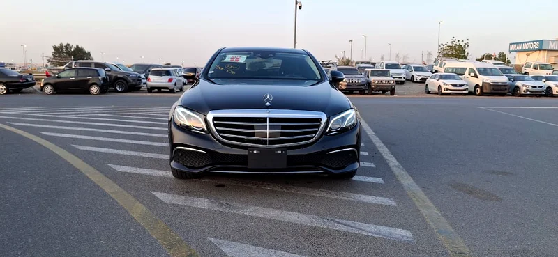 مرسيدس بنز طراز E400 سنة 2017، حالة جيدة، مستوردة من اليابان 4.5.A.غاريض63232141491459111