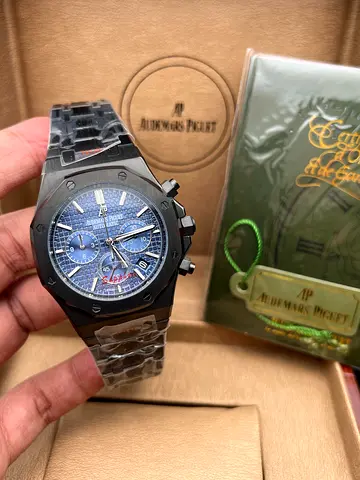 Luxury Audemars Piguet Royal Oak Offshore Chronograph - A Watch for Connoisseurs!