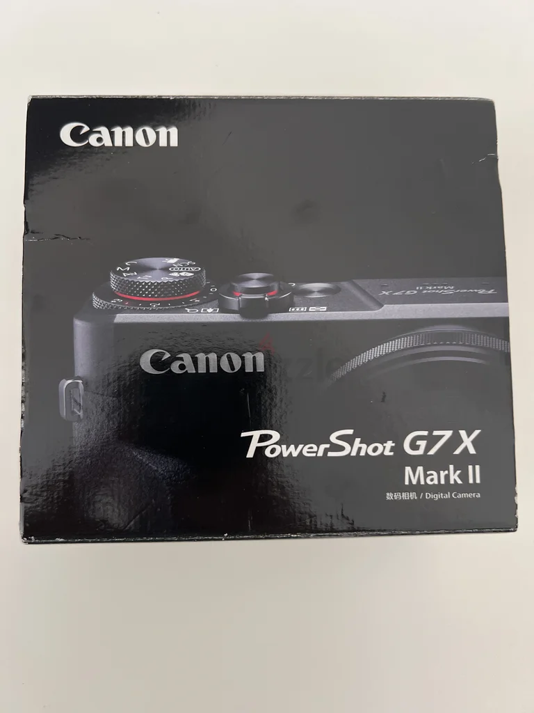 Canon G7X Mark 2 only used once with Battery Charger - with Essential Accessory for Your Camera!62931664287234113