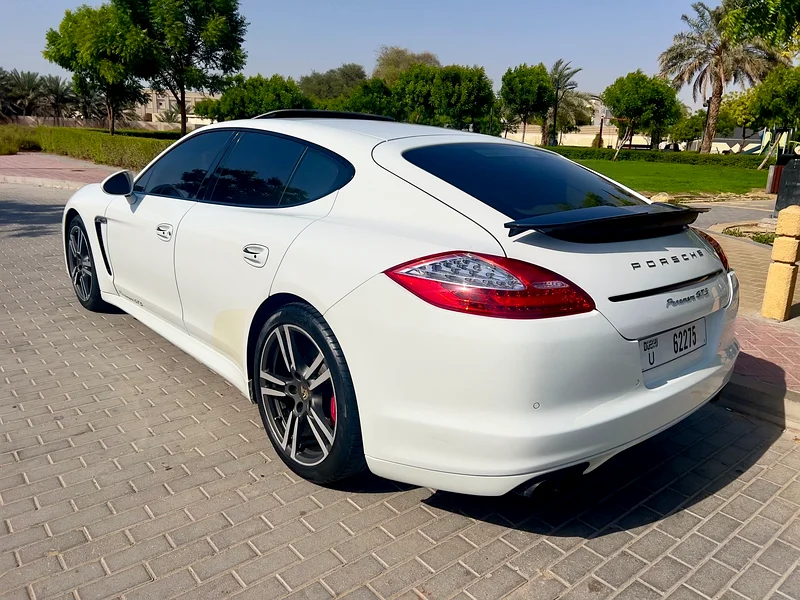 Porsche Panamera GTS PDK( limited Edition) GCC specifications.  2013 model. Full option. Sunroof  ca63156539933571111