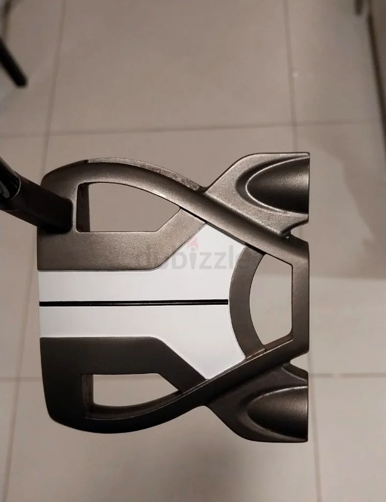 Spider Tour Putter Taylormade (left hand) negotiable price63247253313539111