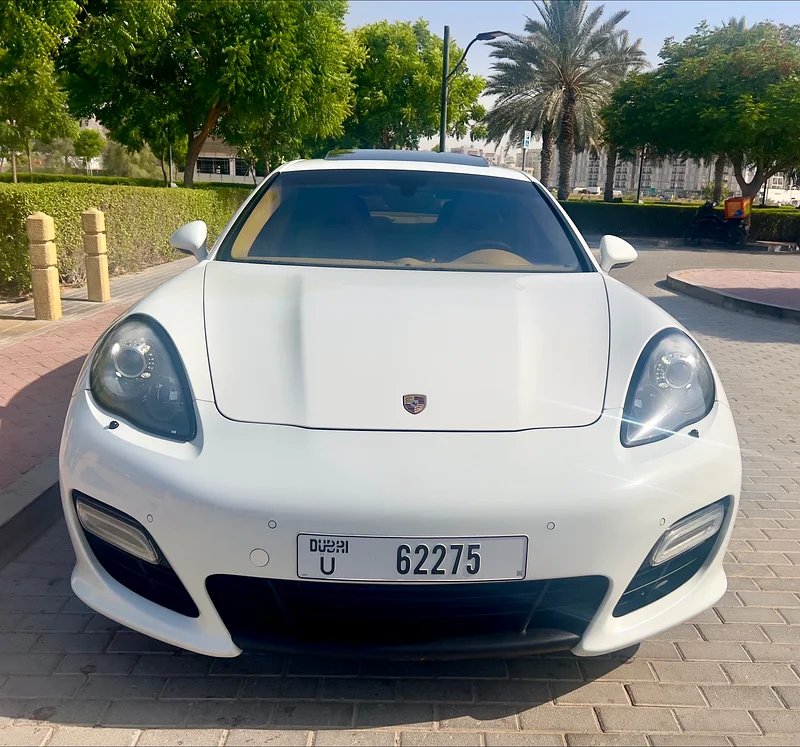 Porsche Panamera GTS PDK( limited Edition) GCC specifications.  2013 model. Full option. Sunroof  ca63156539933571112
