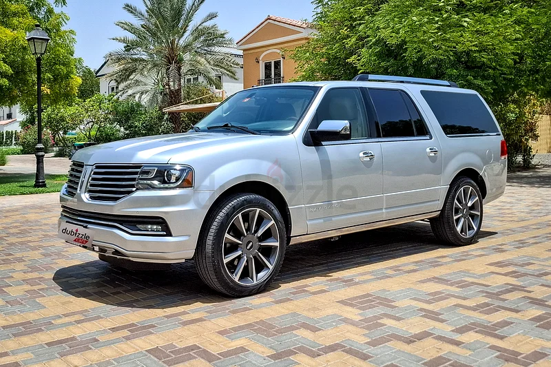 AED 1499/month | 2017 Lincoln Navigator L | GCC Specs | Ref#32252263139712378115112