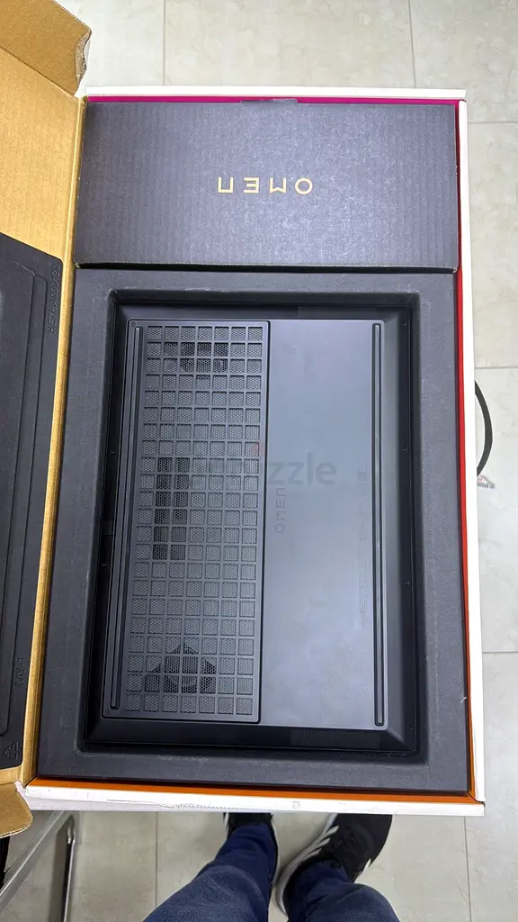 HP OMEN GAMING 17.3 with Gaming Headset - Open Box RTX 407063255532045954111