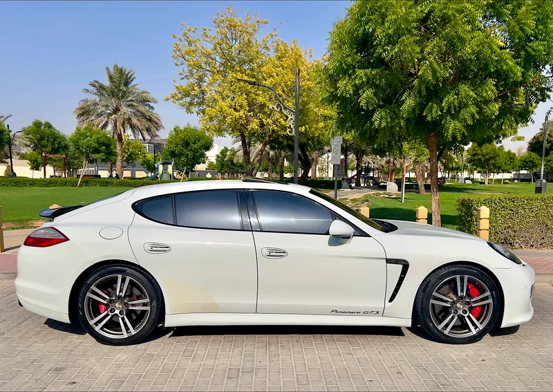 Porsche Panamera GTS PDK( limited Edition) GCC specifications.  2013 model. Full option. Sunroof  ca63156539933571114