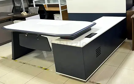 Executive luxury L shape table
