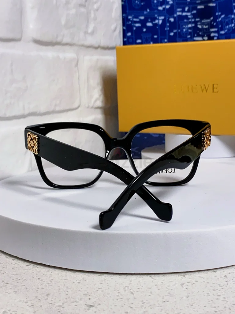 glasses63239073682563112