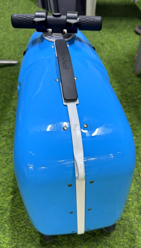 Airwheel SQ3 Kids Electric Luggage - Blue | 15L Compact Travel Luggage, Motorized Electric Luggage S63233643534339113