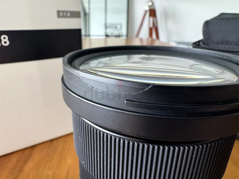 عدسة سيجما 24-70 مم F2.8 Art مع إكسسواراتها، بفتحة Sony E63233641589506114
