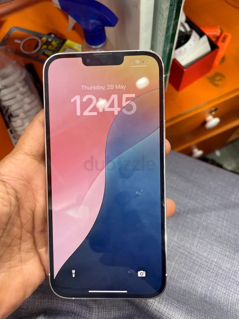 آيفون 13 برو ماكس 256 جيجابايت 2100 درهمًا إماراتيًا.63212901480194114