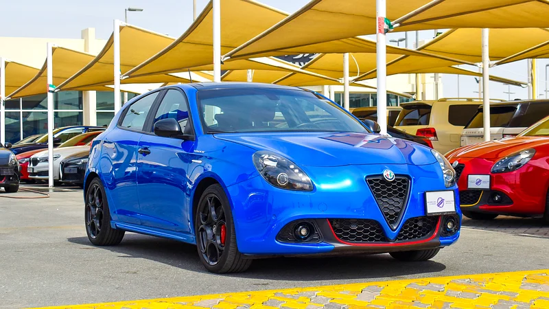 Alfa Romeo | Giulietta Veloce | 2021 | Warranty and Service | Service History62931645600130112