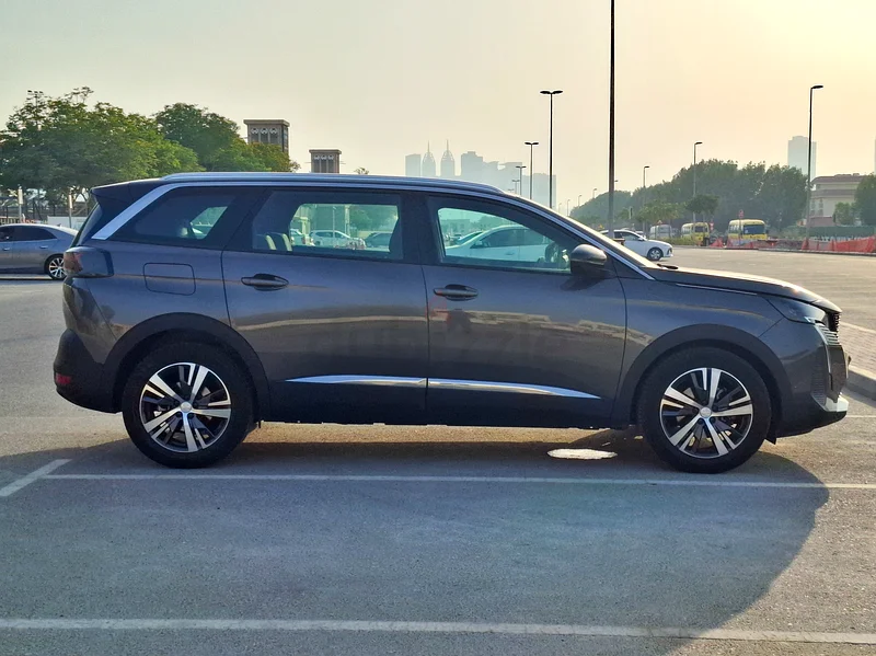 AED 1596/month | 2024 Peugeot 5008 Allure | GCC Specs | Ref#31810263221822643715113