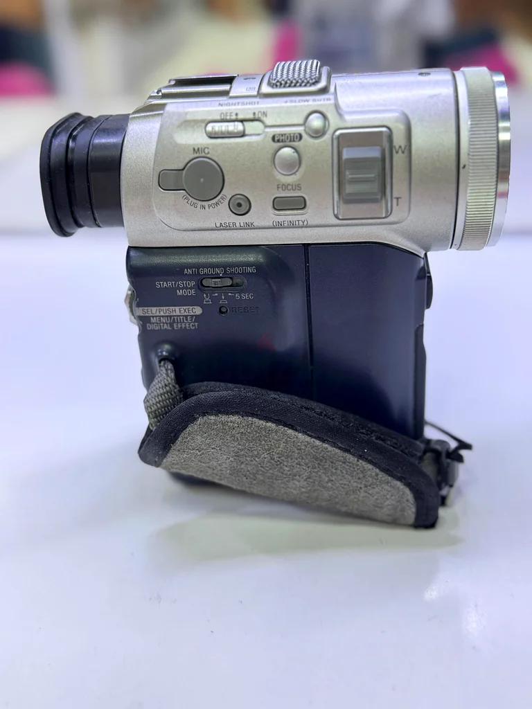 جهاز سوني DCR-PC100 الرقمي كاميرا فيديو صغيرة من نوع Handycam، جهاز تسجيل فيديو miniDV من اليابان، يحتاج إلى شاحن63234612679681112