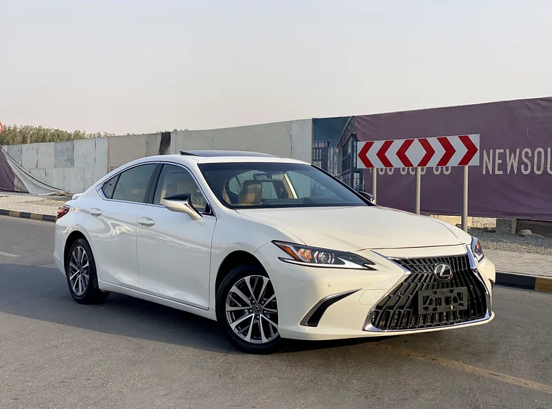 ES300h | 2023 Model | GCC Specs | V4 Hybrid engine63168495390082111