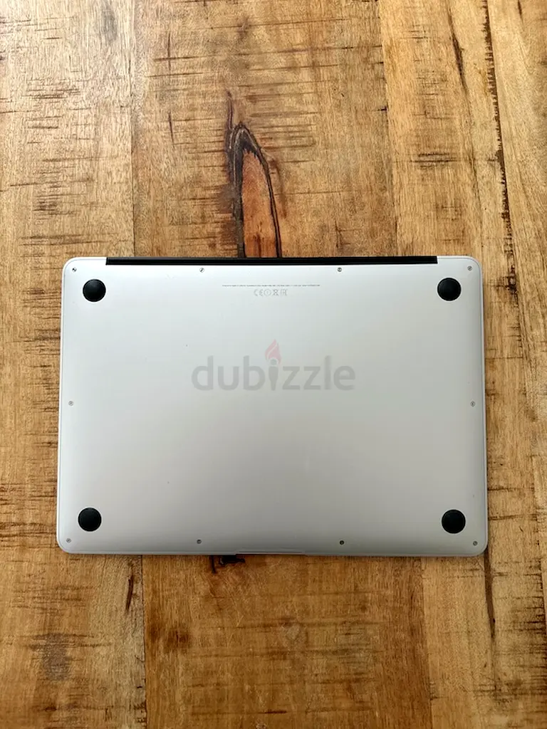 Sleek Apple MacBook  Air- Perfect for Work63254488789634115