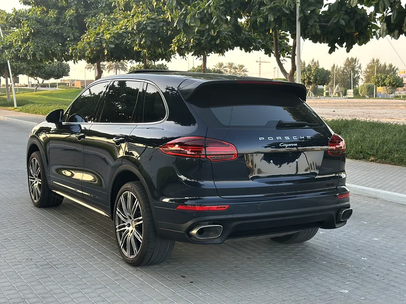 Porsche cayenne 201663150022901890113