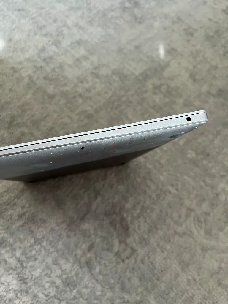 MacBook Air for urgent sale63254994982273114