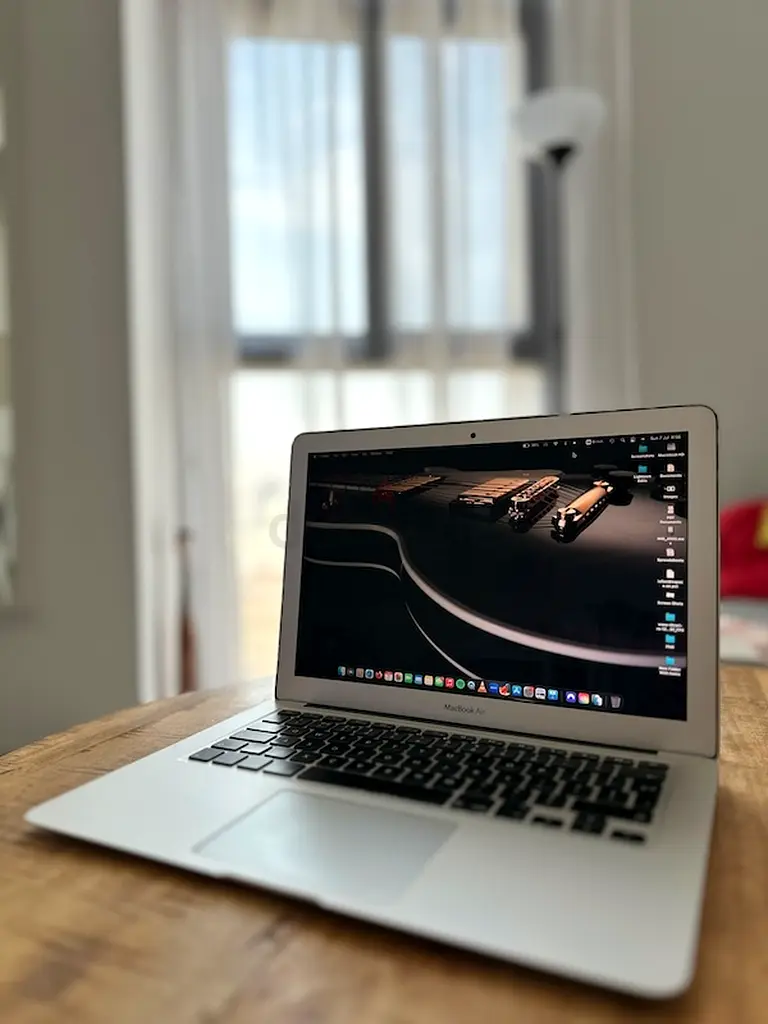 Sleek Apple MacBook  Air- Perfect for Work63254488789634112