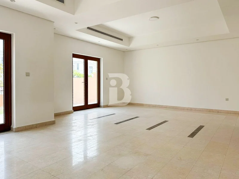 3 BR Spacious  | Single row | Near Park62890370137987112