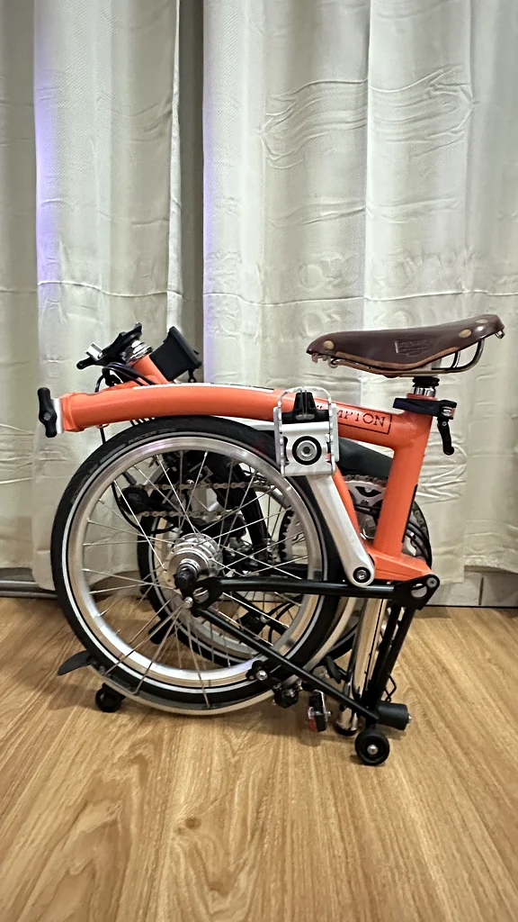 BROMPTON Folding Bike - Stylish  Compact!63200654480898112