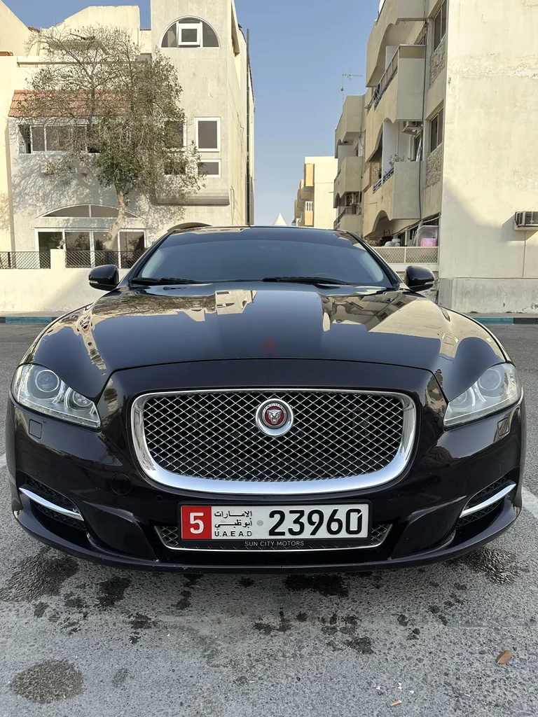 - Abu Dhabi - First Zayed Street - Sama tower62930622688641115